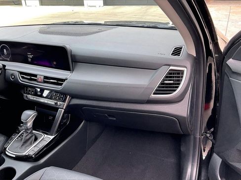 Used 2025 Kia Seltos EX w/ EX Sunroof Package image 16