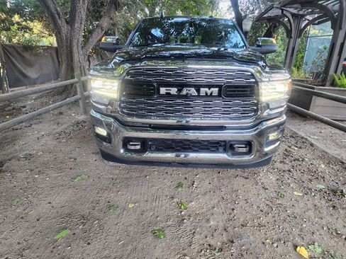 Used 2022 RAM 2500 Limited w/ Safety Group image 18