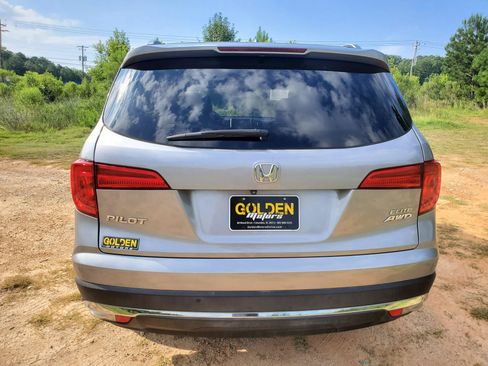 Used 2016 Honda Pilot Elite image 9