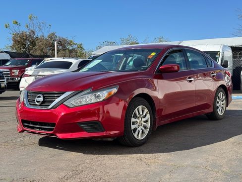 Used 2017 Nissan Altima 2.5 S w/ Power Driver Seat Package FWD image 4