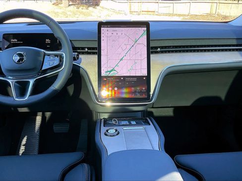 New 2025 Volvo EX90 Plus w/ Protection Package Premier image 9