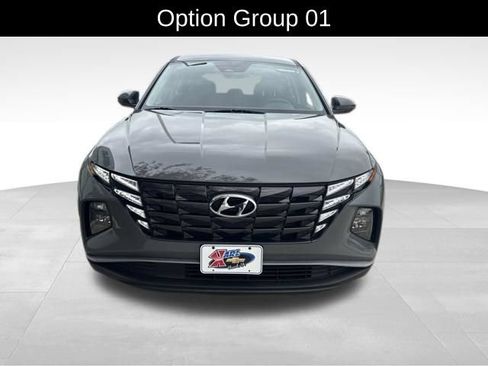 Used 2024 Hyundai Tucson SE AWD/4WD image 2
