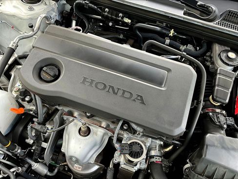 Used 2025 Honda Civic Sport image 29