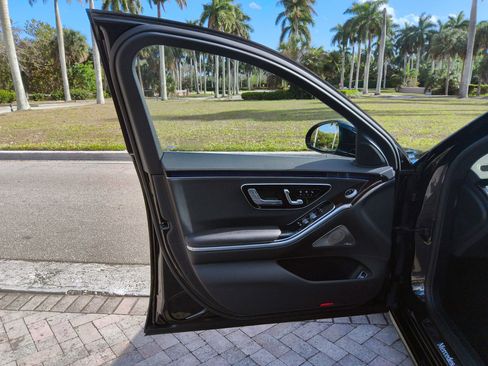 Used 2023 Mercedes-Benz S 500 4MATIC image 20
