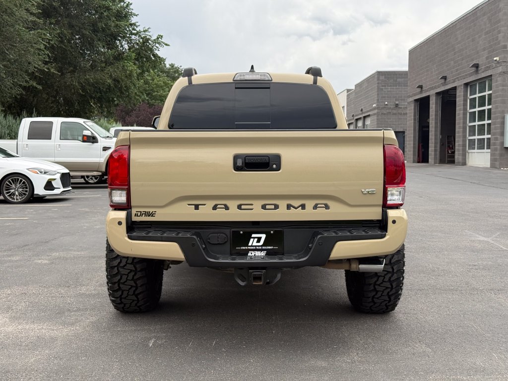 Used 2019 Toyota Tacoma TRD Sport w/ Technology Package AWD/4WD image 11