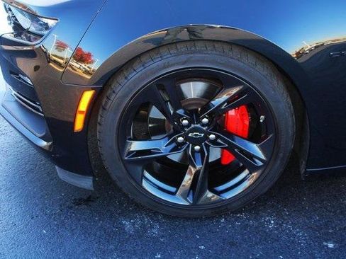 Used 2023 Chevrolet Camaro SS image 2