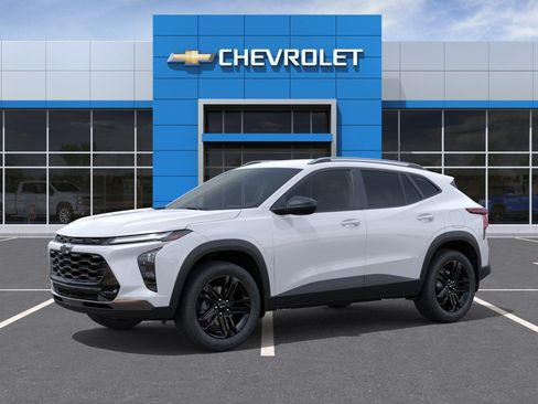 New 2026 Chevrolet Trax ACTIV w/ Driver Confidence Package FWD image 3