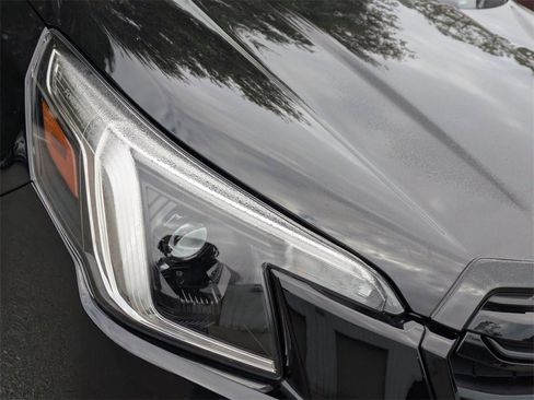 Used 2023 Subaru Forester Premium image 43