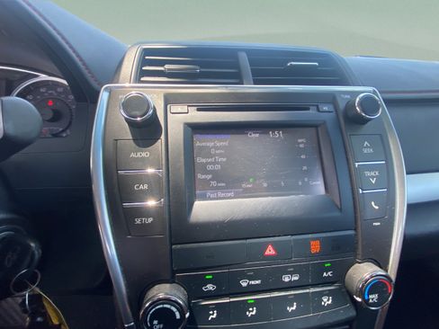 Used 2016 Toyota Camry SE FWD image 26