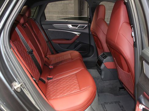 Used 2023 Audi S6 Prestige image 44