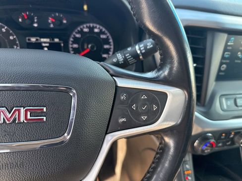 Used 2019 GMC Acadia SLE image 24