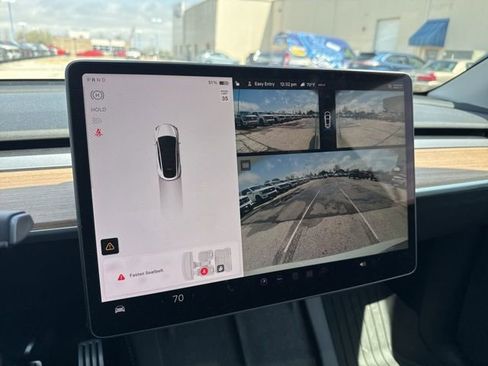 Used 2023 Tesla Model Y Performance image 19