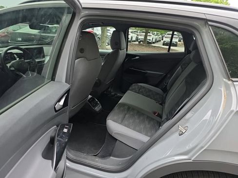 Used 2022 Volkswagen ID.4 Pro RWD image 6