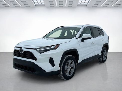 Used 2025 Toyota RAV4 XLE w/ Convenience Package image 8