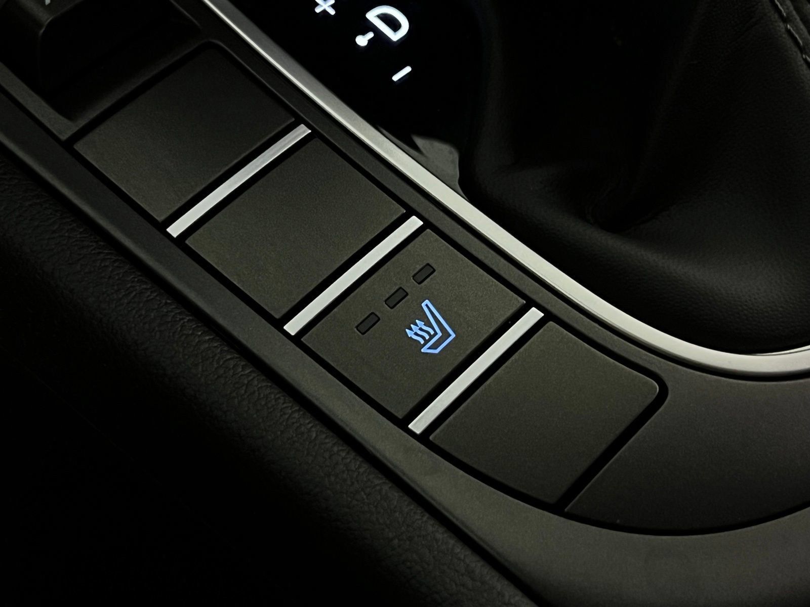 Used 2026 Hyundai Kona SEL Sport FWD image 19