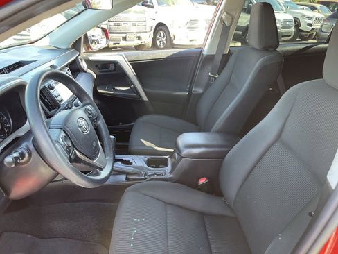 Used 2017 Toyota RAV4 LE image 18