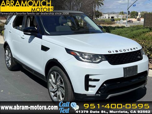 Used 2020 Land Rover Discovery Landmark image 1