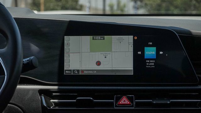 Certified 2025 Kia Niro EX FWD image 15