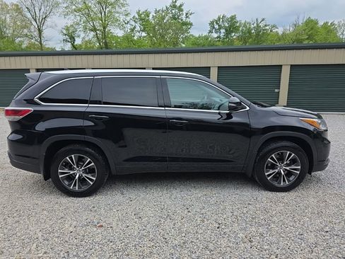 Used 2016 Toyota Highlander XLE AWD/4WD image 8