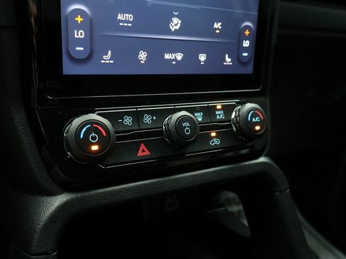 Used 2024 Ford Ranger XLT w/ Equipment Group 301A High image 35