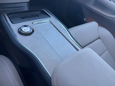 New 2025 Volvo EX90 Ultra image 22