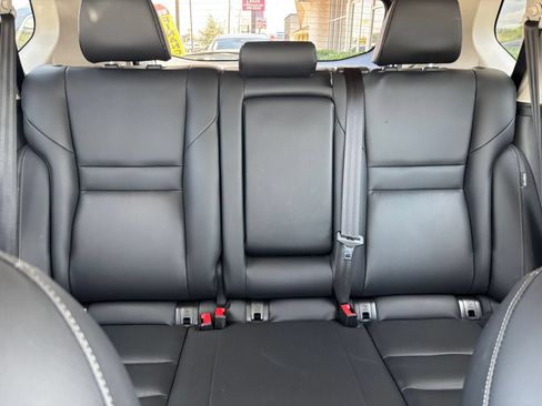 Used 2026 Nissan Rogue SL FWD image 41