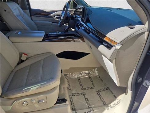 Used 2023 Cadillac Escalade ESV Sport Platinum w/ LPO, ONYX Package image 22