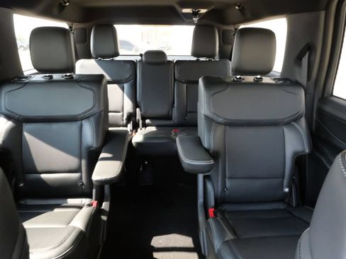New 2027 Ford Expedition Max Platinum w/ Stealth Performance Package AWD/4WD image 16