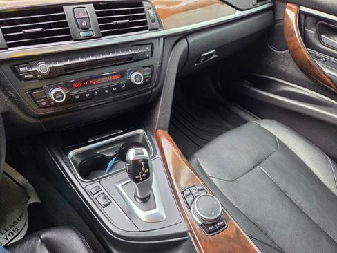 Used 2015 BMW 328i 328i Sedan w/ Technology Package image 18