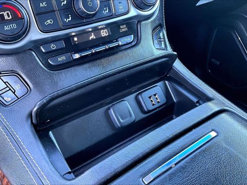 Used 2015 Chevrolet Tahoe LTZ image 35