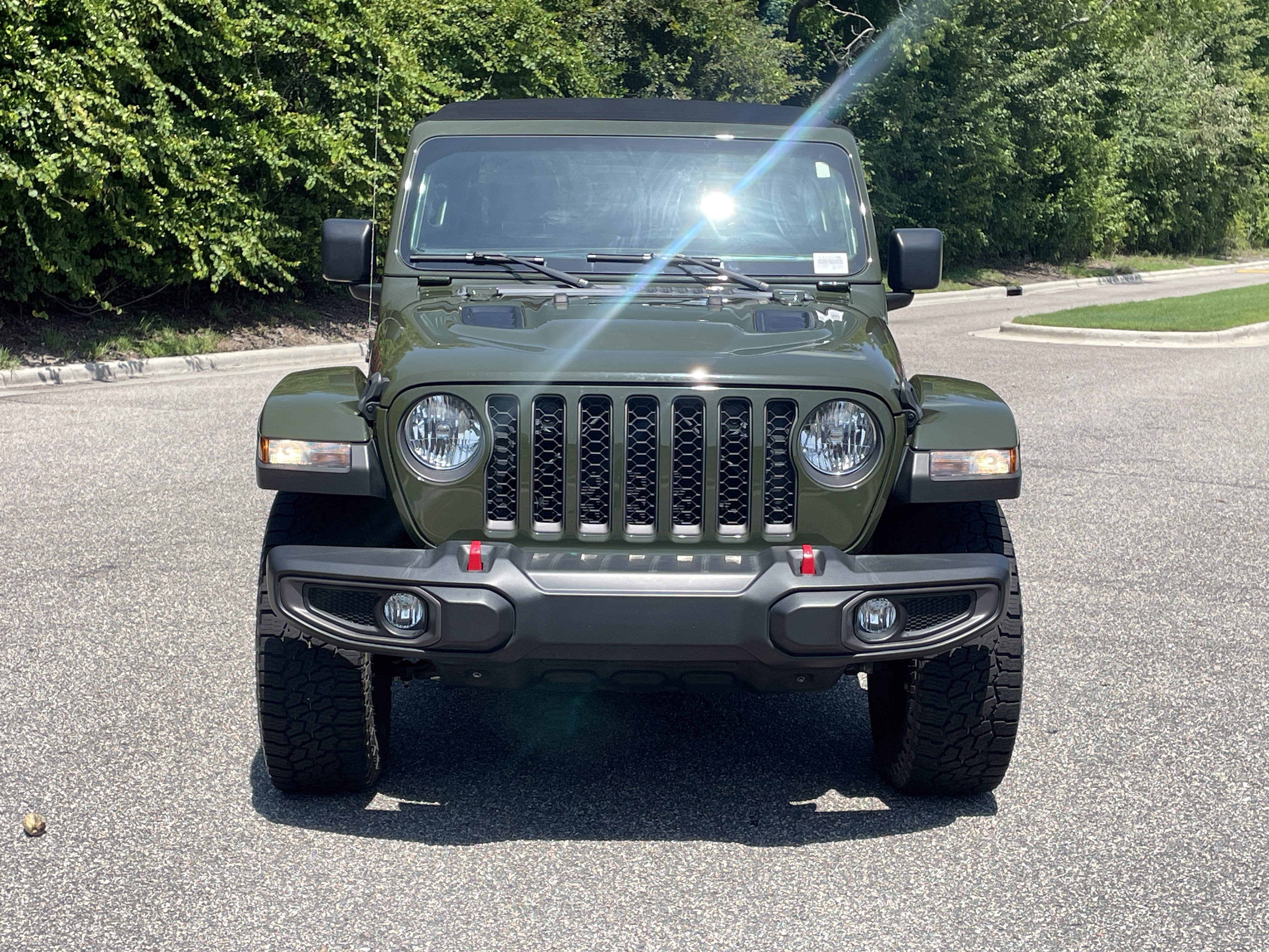 Used 2023 Jeep Gladiator Rubicon w/ Trailer Tow Package AWD/4WD image 3