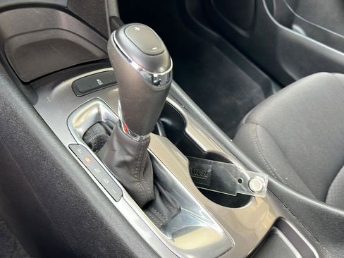 Used 2020 Chevrolet Malibu LS image 28