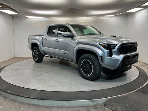 New 2026 Toyota Tacoma TRD Sport image 7