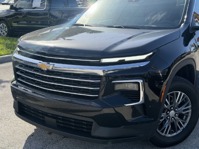 Used 2026 Chevrolet Traverse LT w/ Driver Confidence Package FWD image 5