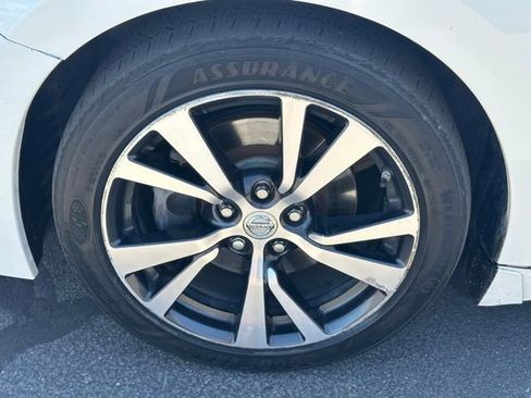 Used 2017 Nissan Maxima 3.5 S FWD image 14