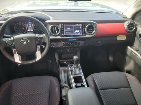 Used 2023 Toyota Tacoma SR5 w/ Technology Package RWD image 16