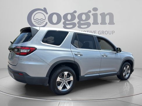 Certified 2023 Honda Pilot EX-L image 5