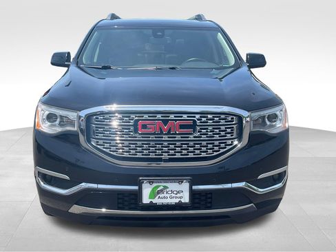 Used 2019 GMC Acadia Denali w/ Technology Package AWD/4WD image 2