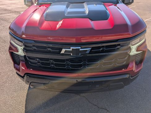 Used 2024 Chevrolet Silverado 1500 LT Trail Boss w/ LT Trail Boss Premium Package image 12