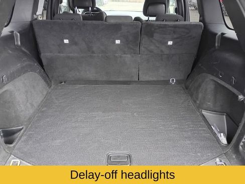 Used 2021 Jeep Grand Cherokee Laredo AWD/4WD image 20
