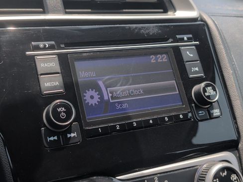 Used 2020 Honda Fit LX image 18