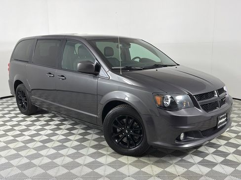 Used 2019 Dodge Grand Caravan GT image 2