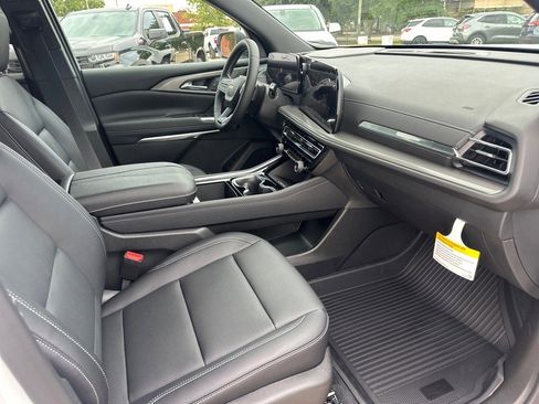 New 2026 Chevrolet Traverse LT w/ Sun and Wheel Package image 14