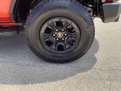 Used 2022 Ford Bronco Wildtrak AWD/4WD image 25