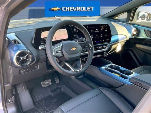 New 2026 Chevrolet Equinox EV LT FWD image 7