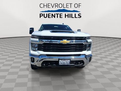 Used 2024 Chevrolet Silverado 2500 LT w/ All Star Edition AWD/4WD image 3