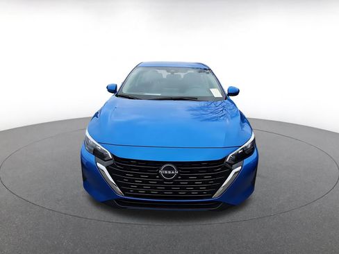 Used 2025 Nissan Sentra SV image 2