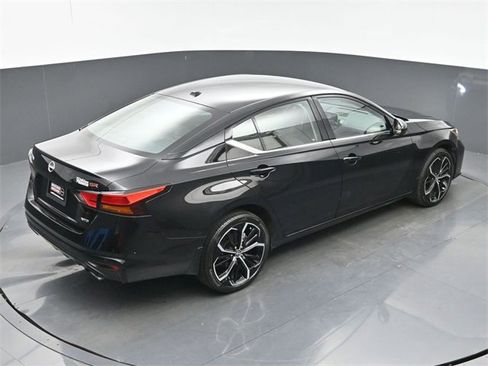 Certified 2024 Nissan Altima 2.5 SR image 33