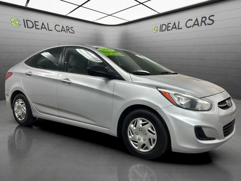 Used 2017 Hyundai Accent SE FWD image 3