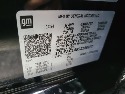 Used 2025 Chevrolet Silverado 1500 LT w/ Leather Package image 28